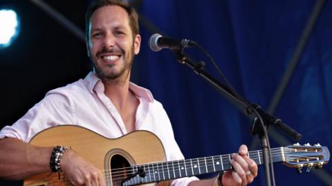 GUITAR BROTHERS EN CONCERT